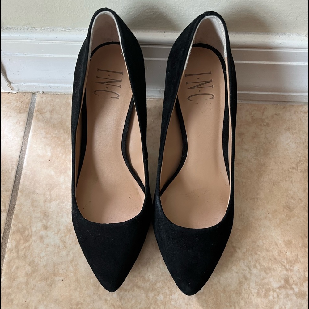 SOLD - INC “Zitah” almond toe pumps in black suede